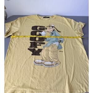 Disney Goofy Graphic Tee XXL Junk Food Clothing Distressed Yellow Y2K Shirt